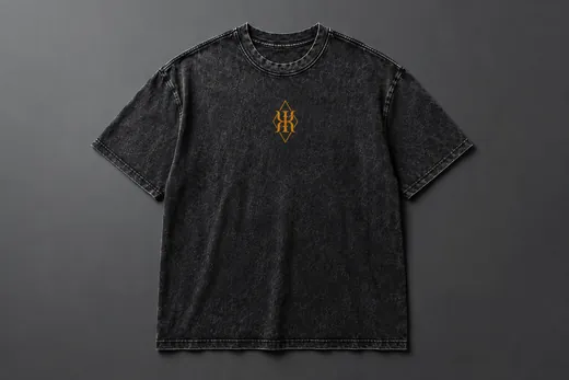 Remera NOCTURNAL frente